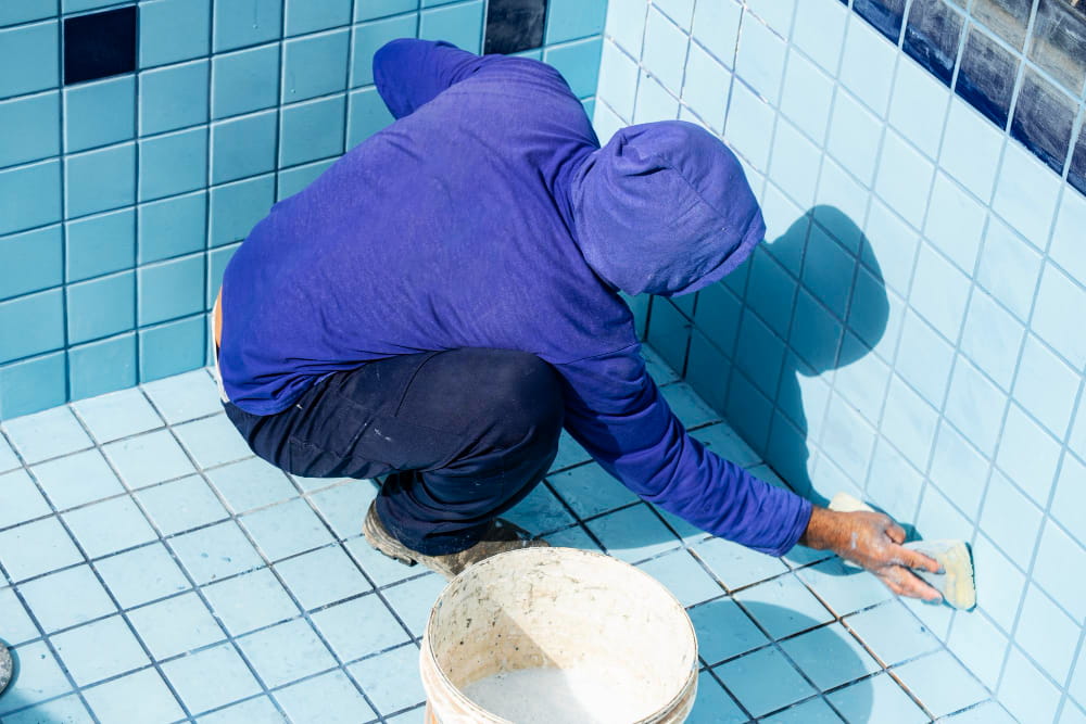 Swimming Pool Tiler