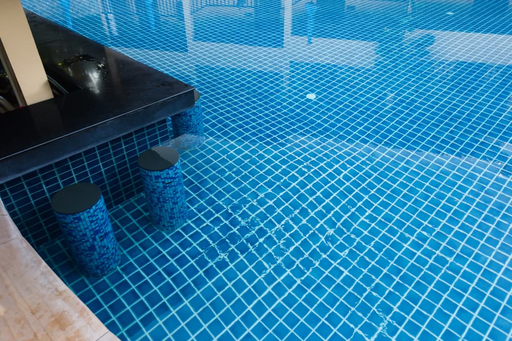 Swimming pool tiler Gold Coast